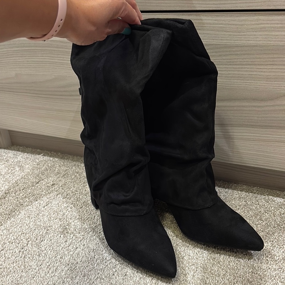 Delicious Black Heeled Boots with Slouchy Design